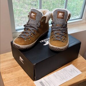 Sorel Tan and Gray Lace-Up Boots